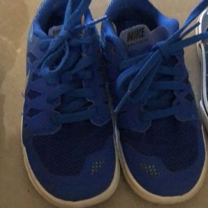 Nike Blue Boys Toddler sneakers